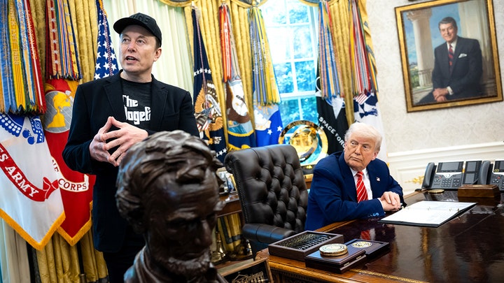 Elon Musk shows off black eye in Oval Office farewell, sparking buzz - Fox News
