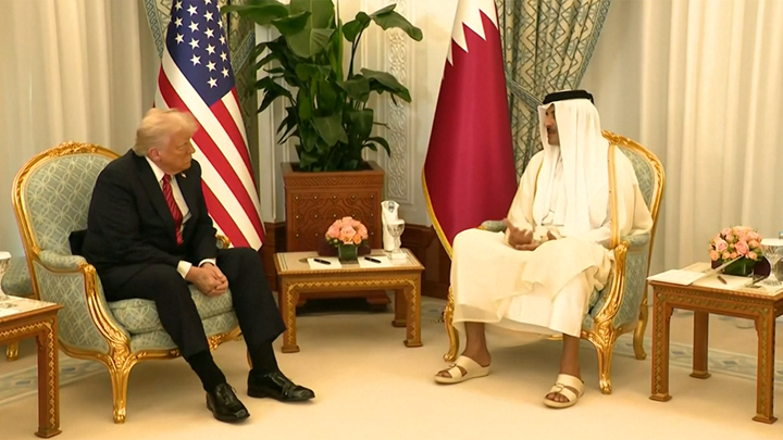 MOMENTS AGO: Trump greeted at Qatari Royal Court in high-stakes mission for peace - Fox News