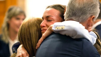 read hug - Fox News