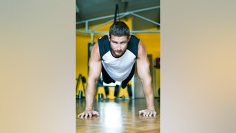 Plank fitness challenge by AGE - Fox News