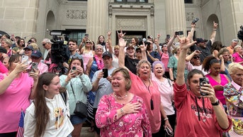 read crowd1 - Fox News