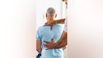 PROS and CONS of chiropractic care - Fox News