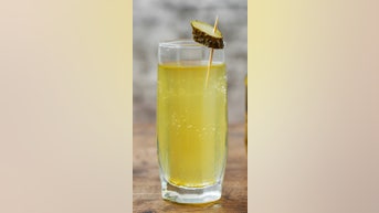 Is PICKLE JUICE really good for you? - Fox News
