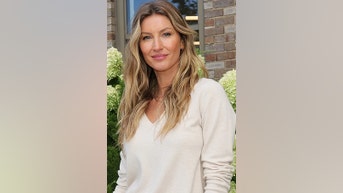 Gisele shares GLIMPSE of new baby - Fox News