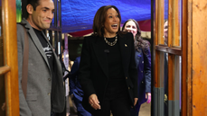 Kamala Harris surfaces in Howard University bookstore and makes delusional comment - Fox News