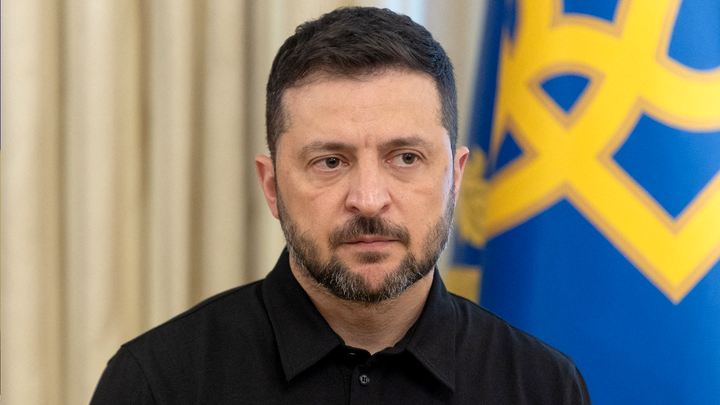 Zelenskyy embroiled in 'golden toilet' scandal as allies accused in $100M scheme - Fox News