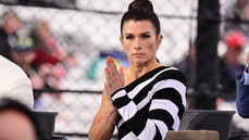 Holiday cheer: Danica Patrick and friends turn up the festive fun in Christmas-week photo share - Fox News