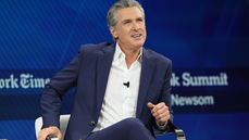 Gavin Newsom's 'deep leg cross' has men everywhere feeling the pain - Fox News