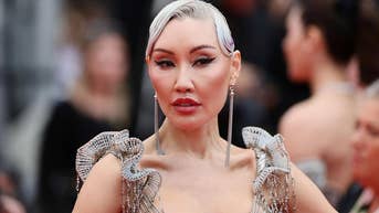 Former Russian honeypot spy reveals how to steal information from men - Fox News