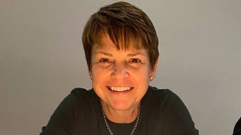 Actress Wendy Davis struck and killed by vehicle in Manhattan theater district at 60 - Fox News