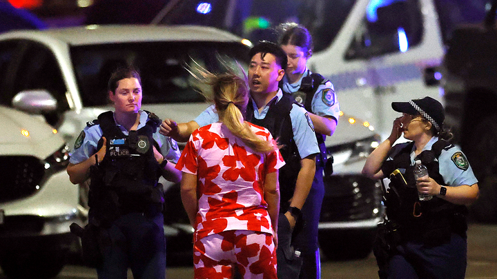 People talking to police - Fox News