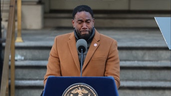 Man crying at podium 005 - Fox News