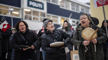 Women with drums - Fox News
