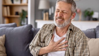 Men face hidden heart risk years earlier than women, new study suggests - Fox News