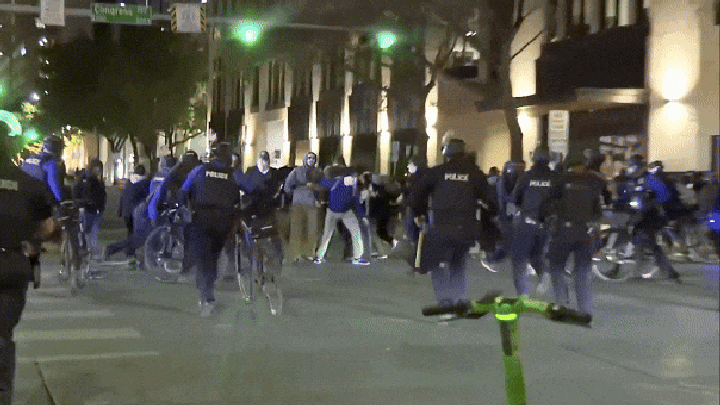 Police take down a group of anti-ICE agitators blocking a street - Fox News