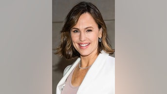 Garner reveals BRUTAL on-set bite - Fox News