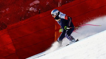 Lindsey Vonn crashes during women’s downhill event, crowd reacts in shock - Fox News