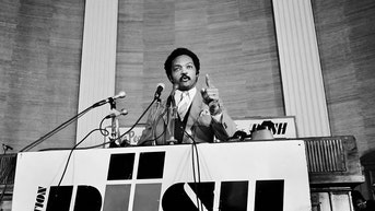 speaking b&w - Fox News