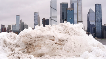 Mound of snow - Fox News