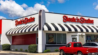 Fast-food chain ditches microwaves, warns of health risks in 'real food' push - Fox News