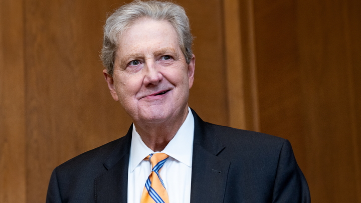 Senator Kennedy claims 'grizzly' bear in the Oval Office took the win on tariffs - Fox News