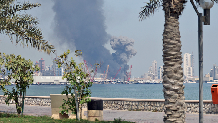 Tree in foreground - Fox News