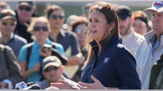 Sarah Huckabee Sanders kicked out of Arkansas restaurant for making staff 'uncomfortable' - Fox News