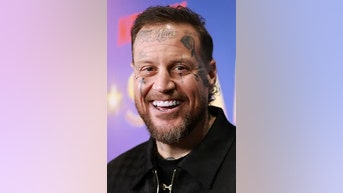 Jelly Roll GRINNED through brutal injury - Fox News