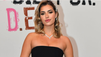 Conservative Beauty Debra Lea turns heads during White House visit - Fox News