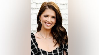 Schwarzenegger backs traditional FAMILY role - Fox News