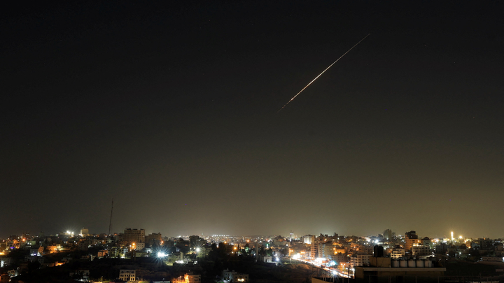 Iran, Hezbollah ‘firing simultaneously’ as rocket barrage hits Israel, IDF official says - Fox News