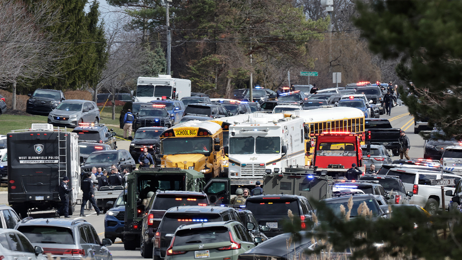 Michigan governor hails synagogue security after Temple Israel attack