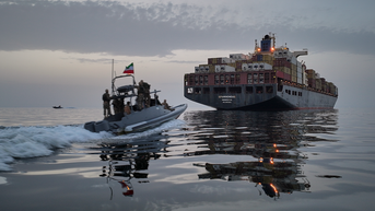 Iranian small boats ‘cannot’ shut down Strait of Hormuz, retired Navy captain says - Fox News