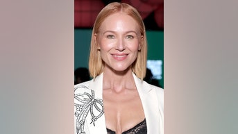 Jewel reveals WILD off grid childhood - Fox News