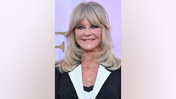 Hawn reveals SECRET to 43 year romance - Fox News