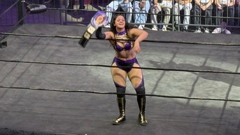 Blue Panther, 65, turns back the clock with incredible moves in CMLL's first US show - Fox News