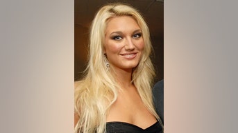 Brooke Hogan's REGRET after father's death - Fox News