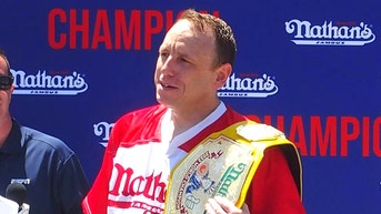Joey Chestnut gets 180 days probation for drunkenly slapping a fan at Indiana bar - Fox News