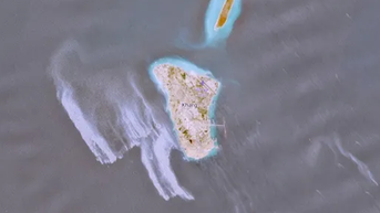 Iran pins blame for massive oil spill that's spreading near major export hub - Fox News