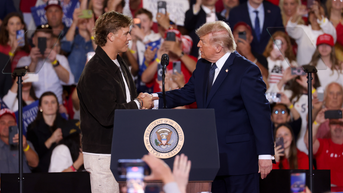 NFL commentator says Jaxson Dart was 'pretty stupid' to introduce President Trump - Fox News