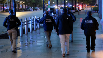 5 Secret Service agents patrol - Fox News