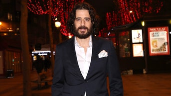 Actor who portrays Jesus in ‘The Chosen’ sounds alarm on faith and America - Fox News