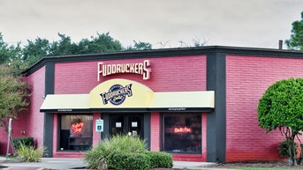 Once-mighty Fuddruckers branded 'Blockbuster of the burger world' by business coach - Fox News
