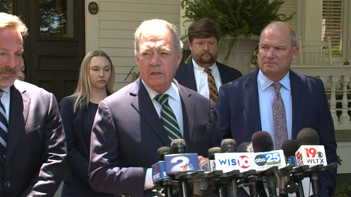 HAPPENING NOW: Murdaugh's legal team speaks after suing court clerk, murder conviction overturned - Fox News