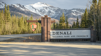 NPS ranger plunges to her death on Alaska's tallest peak while helping run camp - Fox News