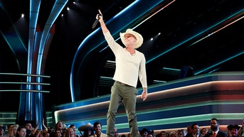 Kenny Chesney sparks debate among 'The View' hosts, one of whom is his friend - Fox News