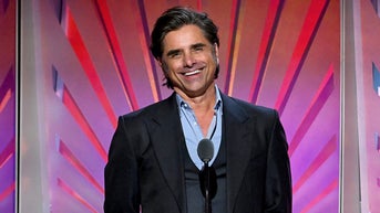 John Stamos says Dean Martin's blunt one-word response changed his life - Fox News