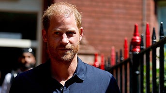 Prince Harry 'assured' king he'd stay silent as palace keeps peace talks secret: report - Fox News