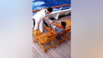 Cruise passengers MAD over gratuity hike - Fox News