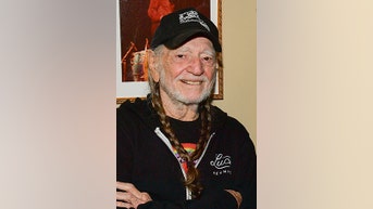 Willie Nelson FIGHTS AI expansion - Fox News